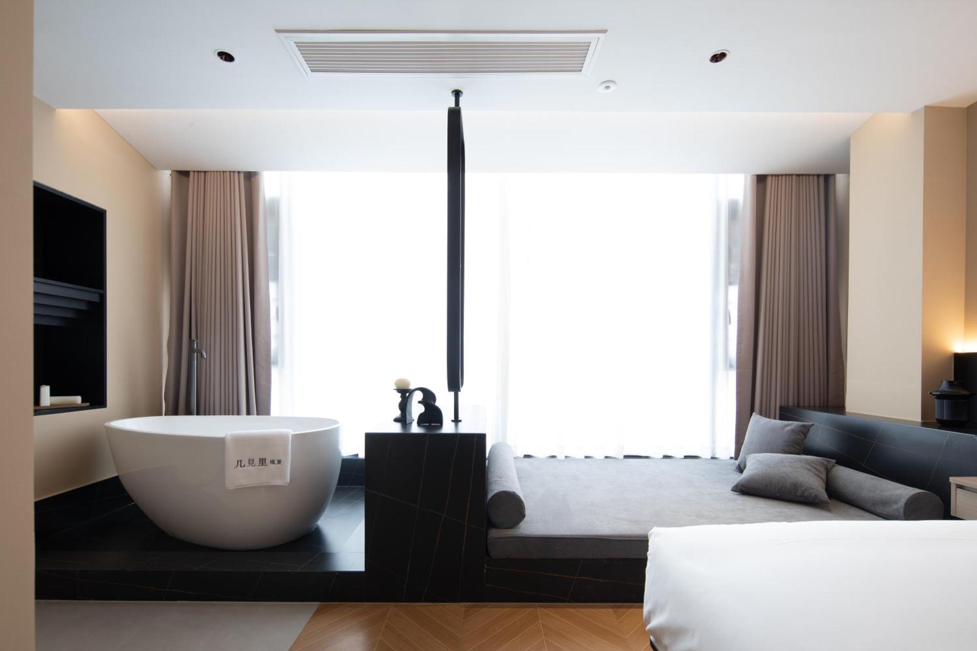 See You Soon At The Ritz Rose Summer Hotel Санья Экстерьер фото