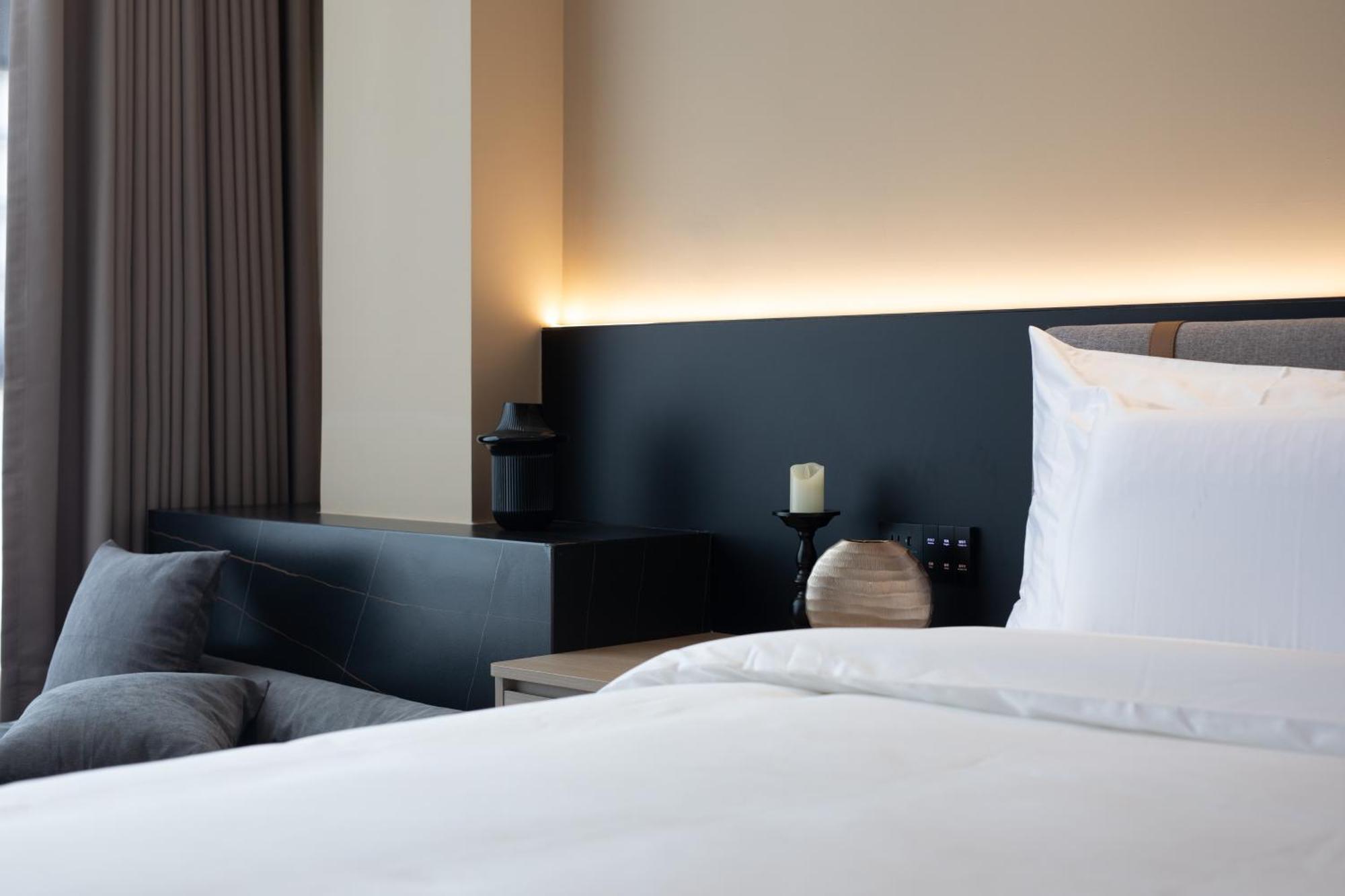 See You Soon At The Ritz Rose Summer Hotel Санья Экстерьер фото