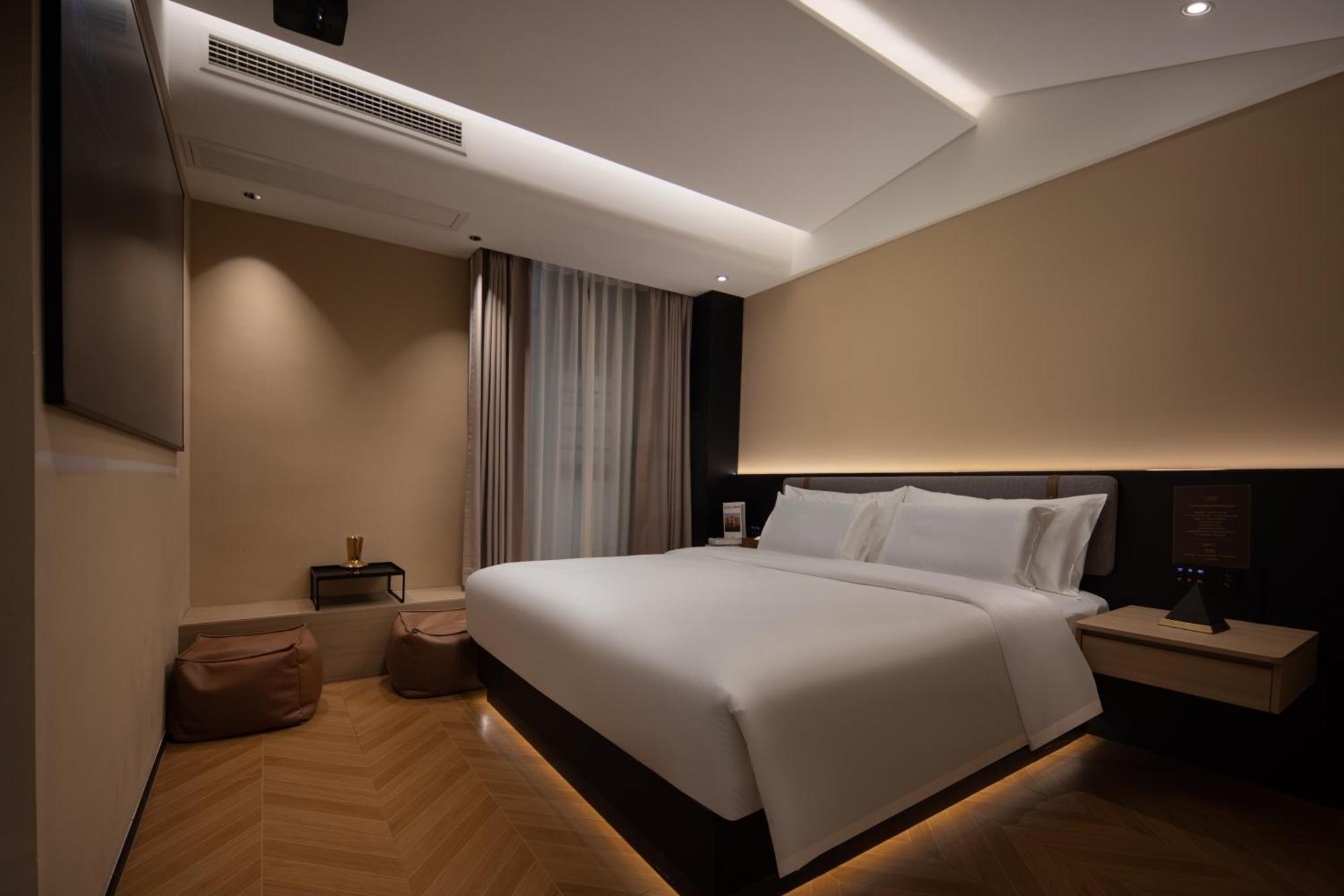 See You Soon At The Ritz Rose Summer Hotel Санья Экстерьер фото