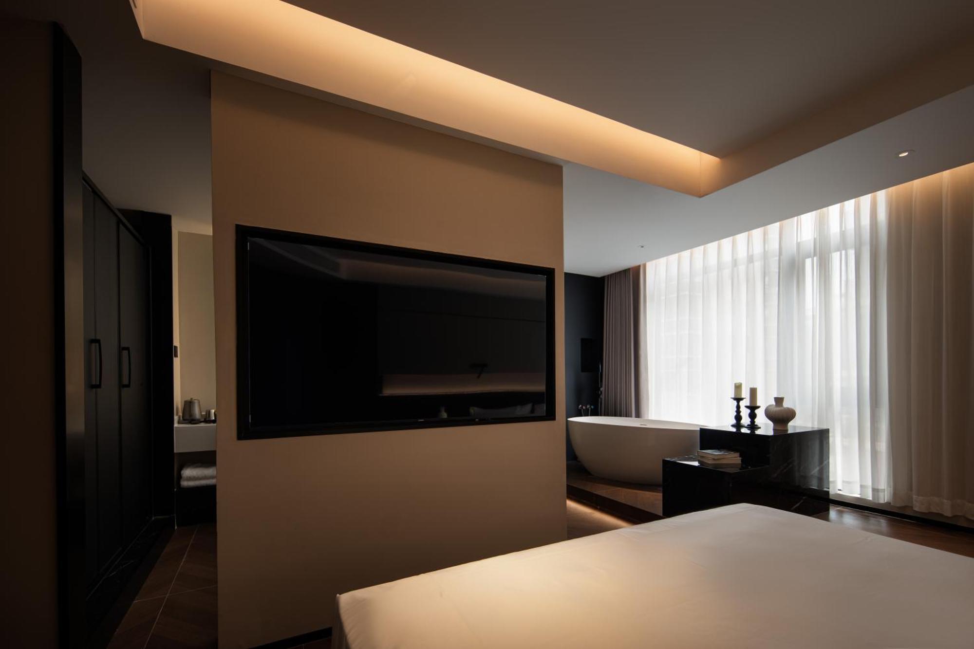 See You Soon At The Ritz Rose Summer Hotel Санья Экстерьер фото